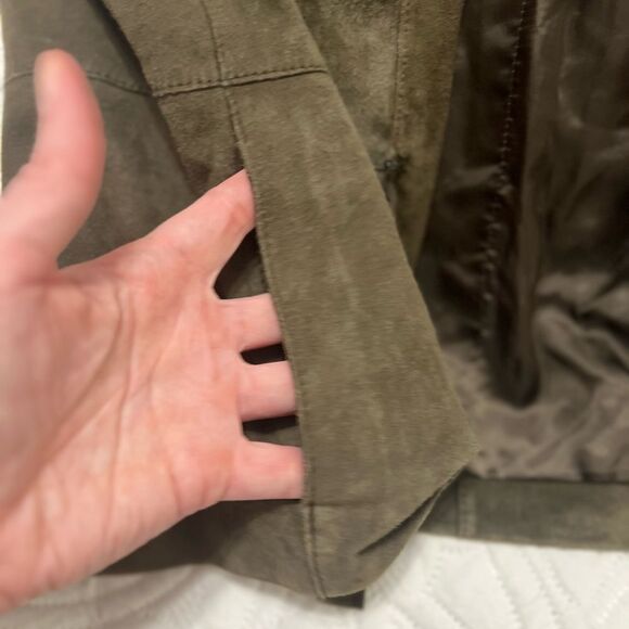 EILEEN FISHER Goat Suede Open Blazer
Jacket Green Large - Picture 16 of 16